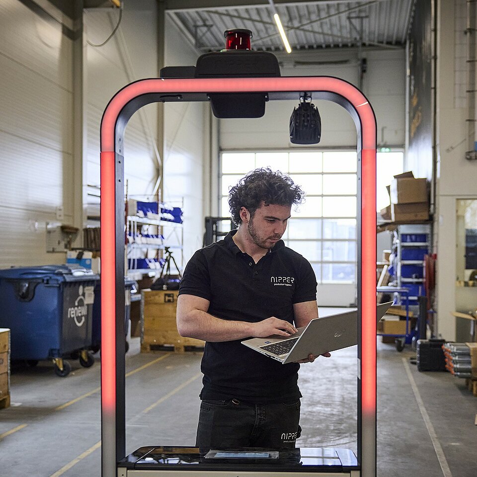 20240228_Nipper-Makingof-29